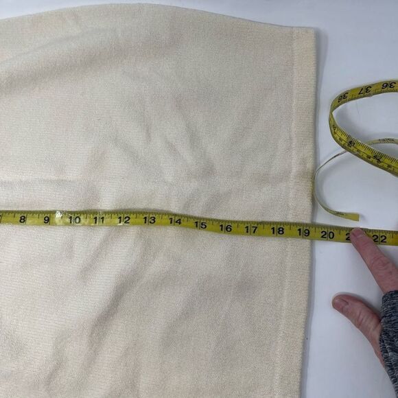 St John Collection Cream Santana Knitted Tweed Suit Set Blazer Skirt Size Small - Picture 15 of 15